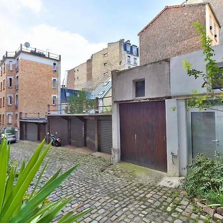 Spacious T2 In The Heart Of The 20th District * Parigi